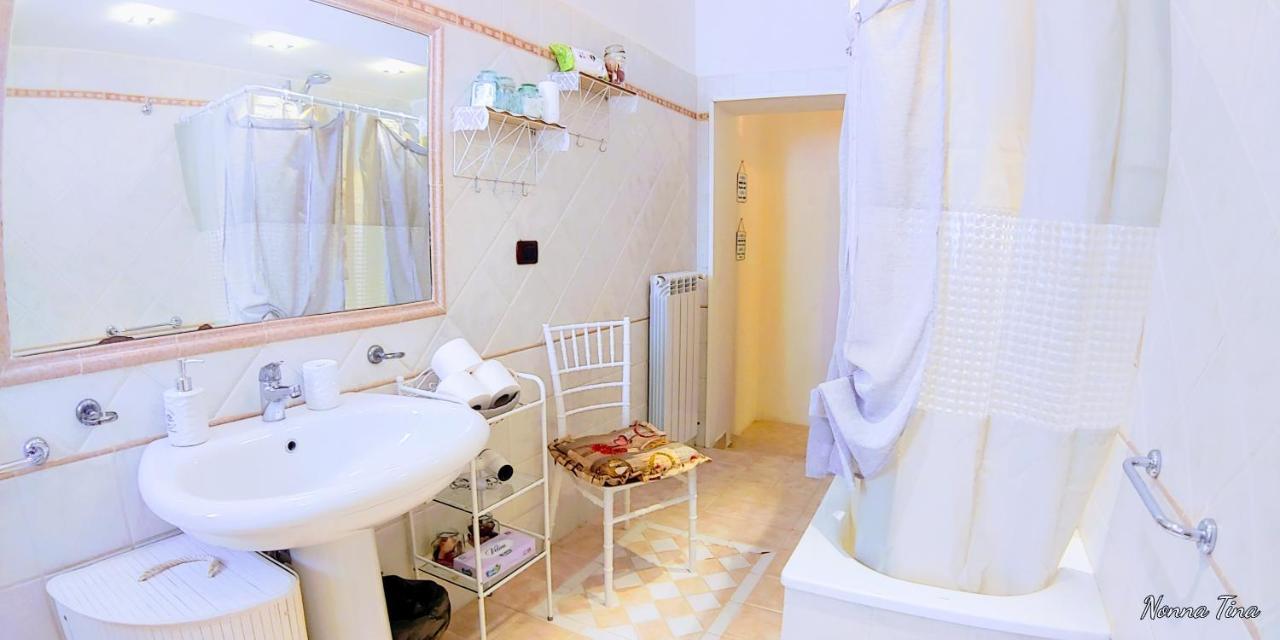 Nonna Tina In Centro Citta Apartment Foligno Ngoại thất bức ảnh